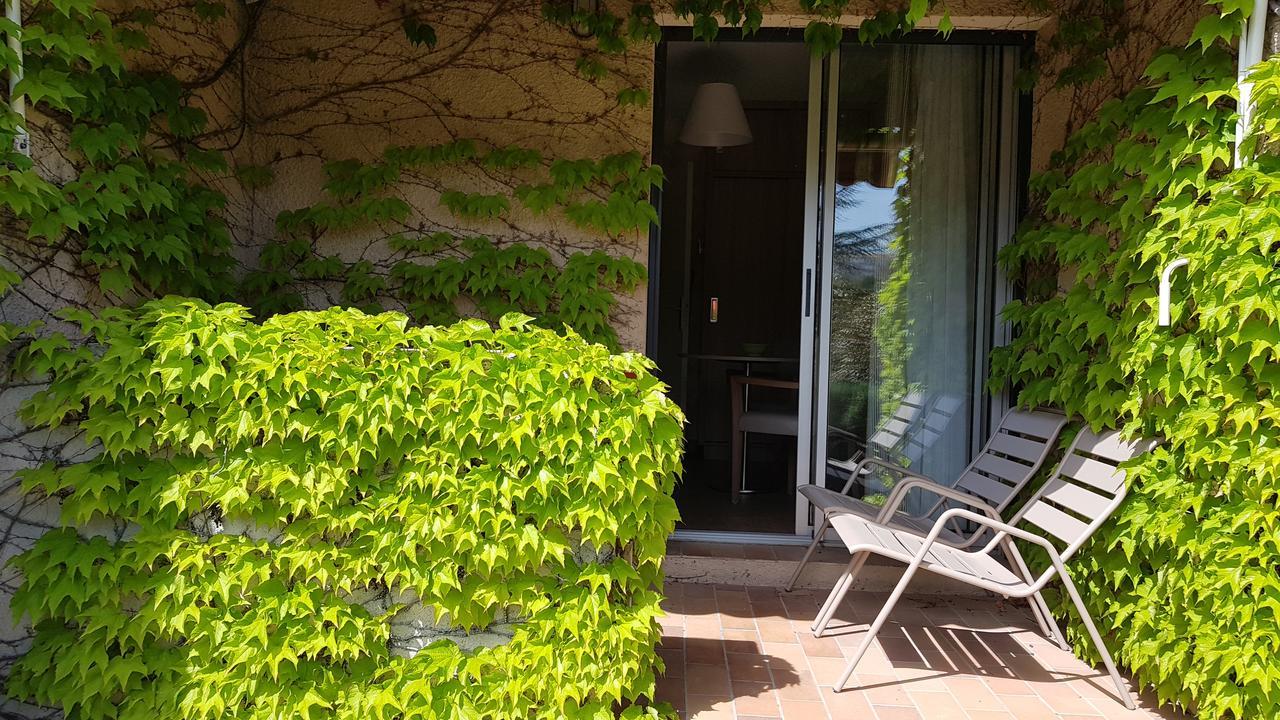 Lou Paradou Greoux-les-Bains Exterior photo
